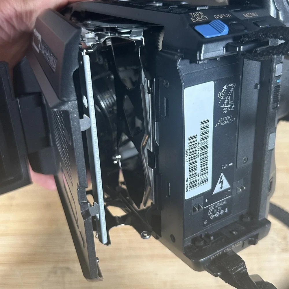 Panasonic Palmcorder PV-L858D VHS-C Photoshot Camcorder Bundle TESTED WORKING